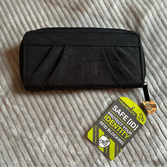 Travelon Crossbody Bag and Wallet - Picture 5 of 6